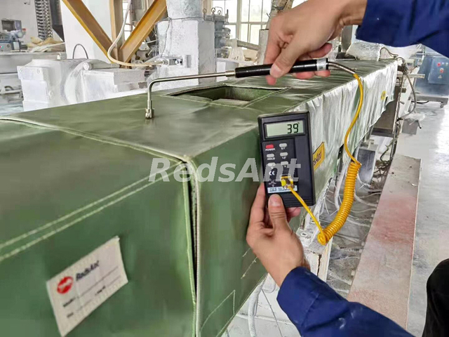 押出機バレル断熱ジャケット